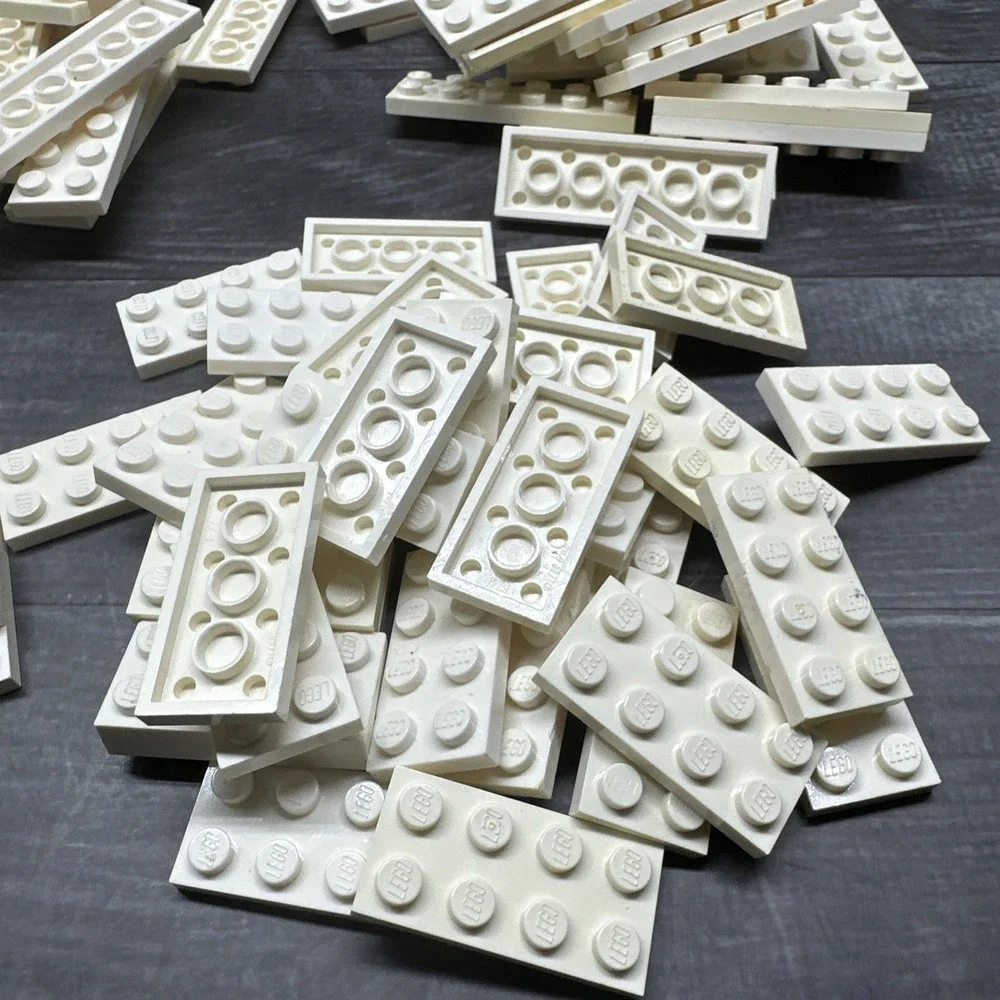 Lego‎ Parts - White Plates, 2x3, 2x4, 2x6, 2x8 & 2x12 - Lot Of 92